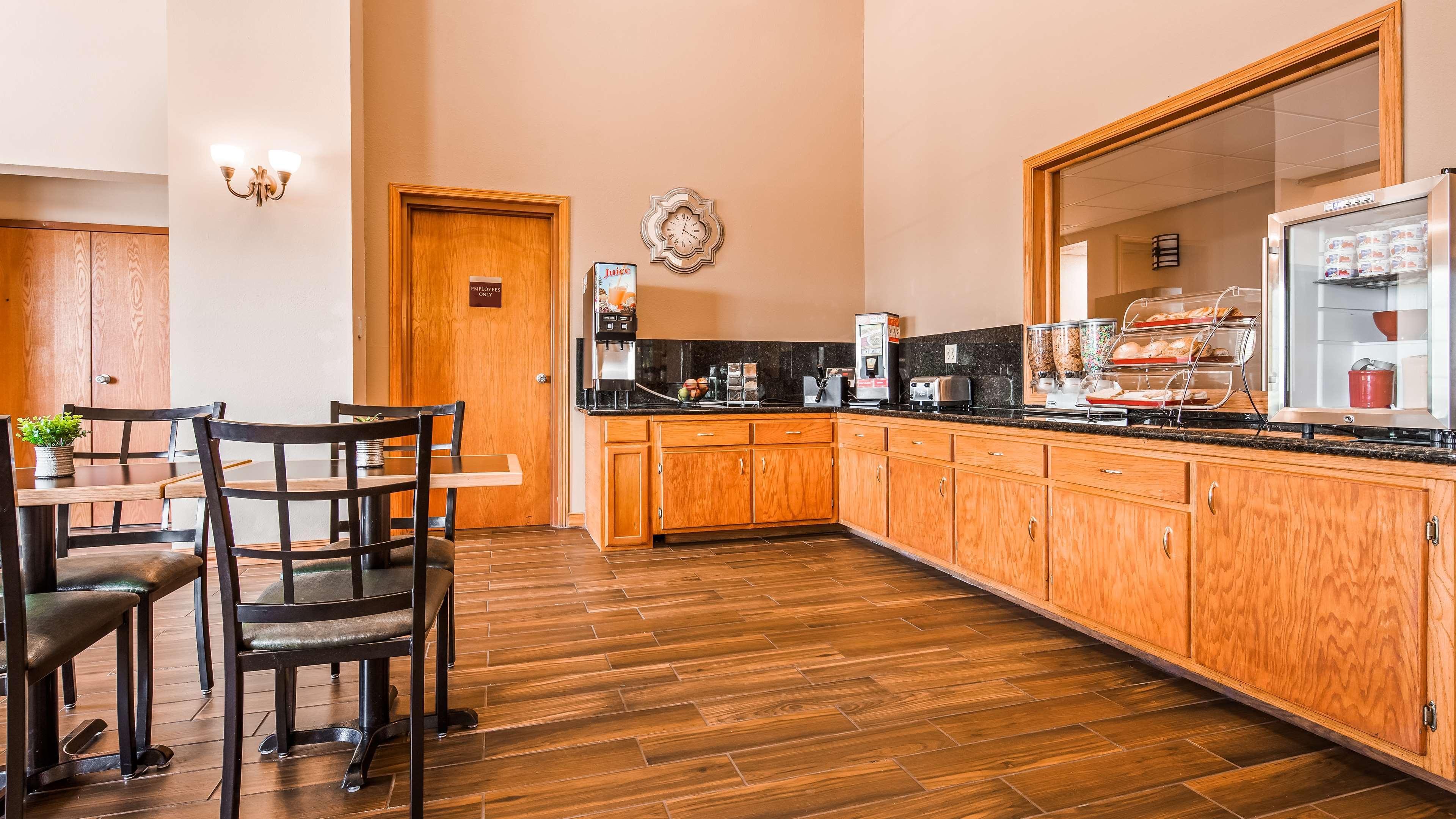 Best Western Locust Grove Inn And Suites Esterno foto