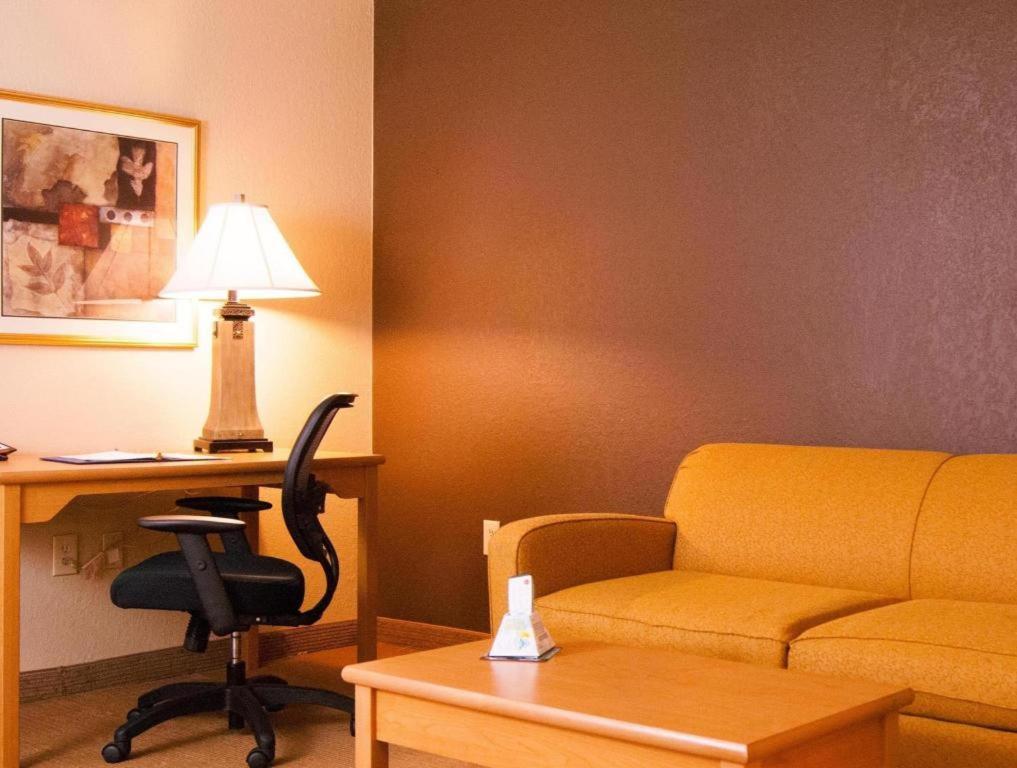 Best Western Locust Grove Inn And Suites Esterno foto